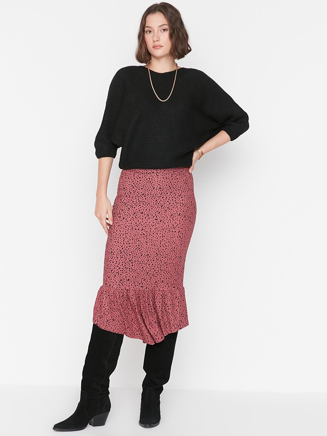 

Trendyol Women Pink Printed Midi Pencil Skirt