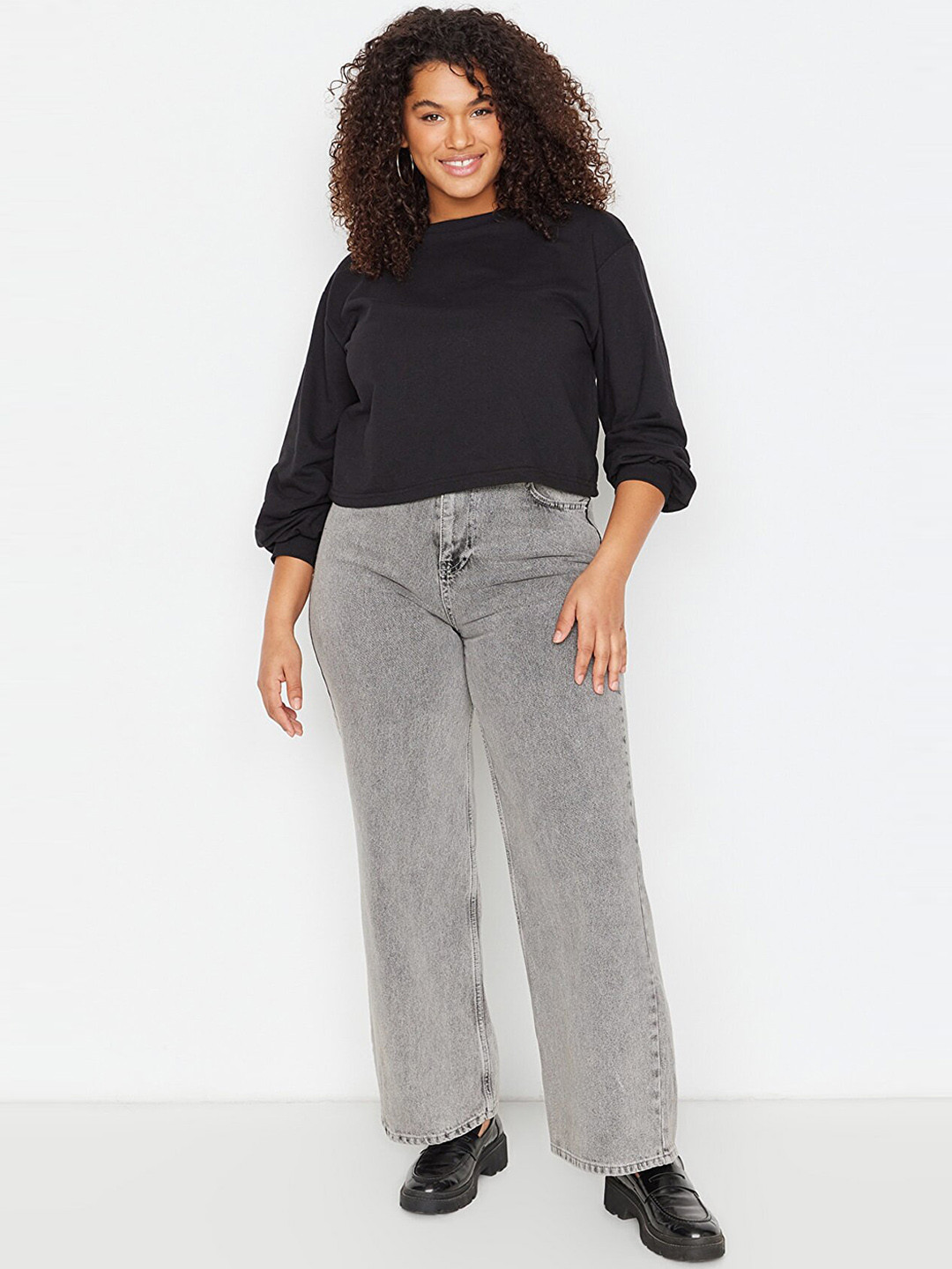 

Trendyol Women Grey Flared Heavy Fade Jeans