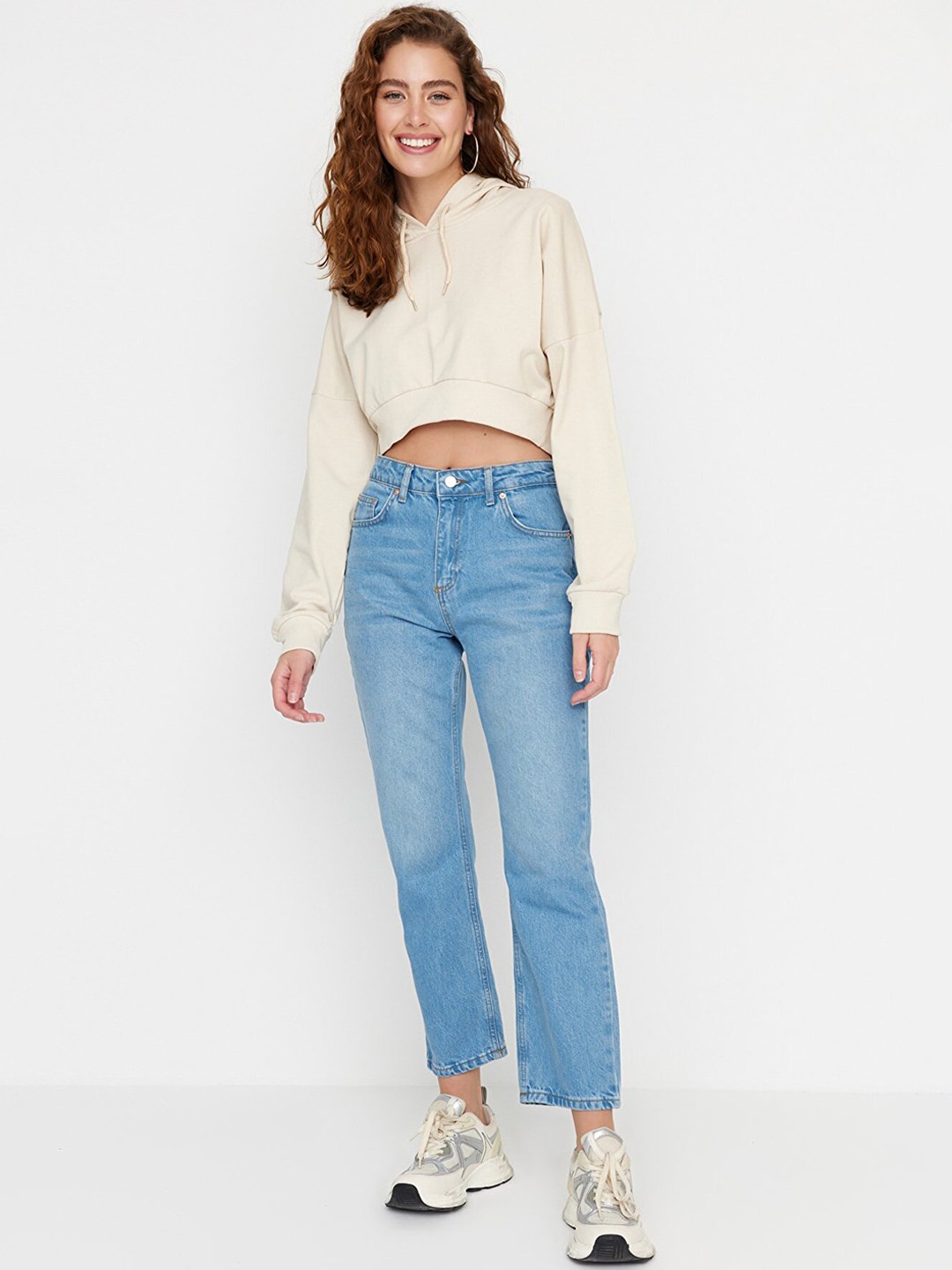 

Trendyol Women Blue Mom Fit Cotton Jeans