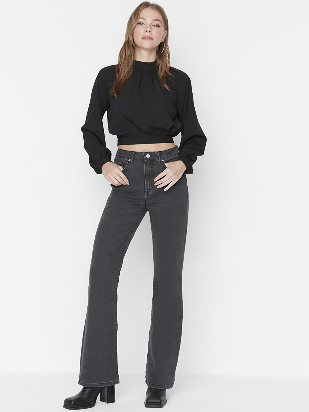 

Trendyol Women Charcoal Clean Look Pure Cotton Jeans