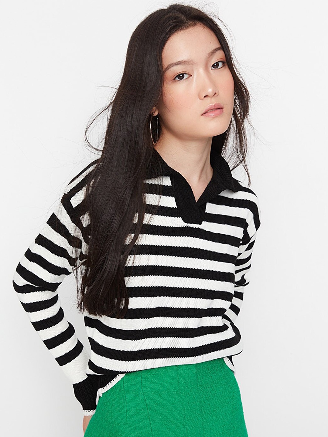 

Trendyol Women Black & White Striped Pullover