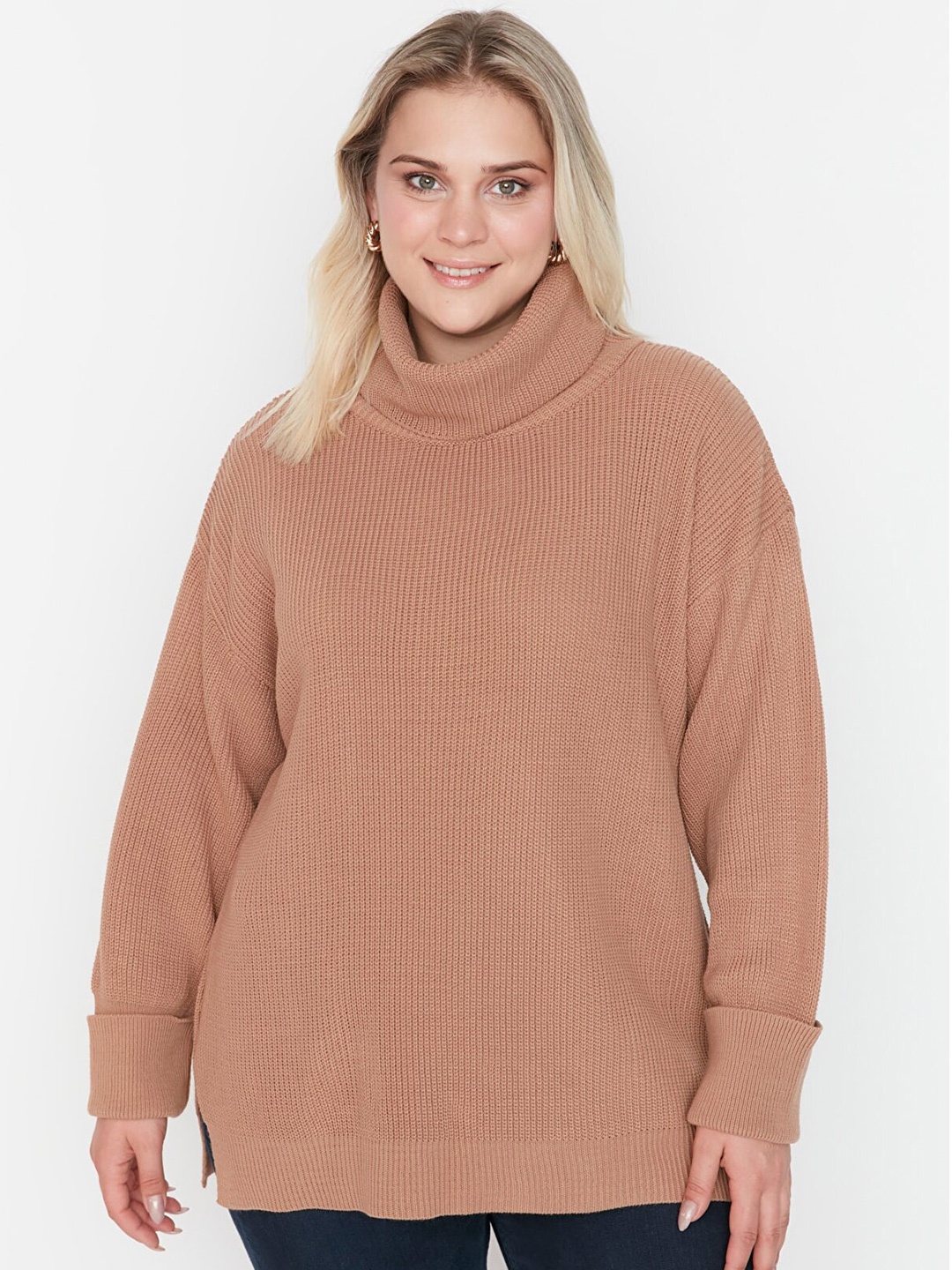 

Trendyol Women Plus Size Pullover, Camel brown