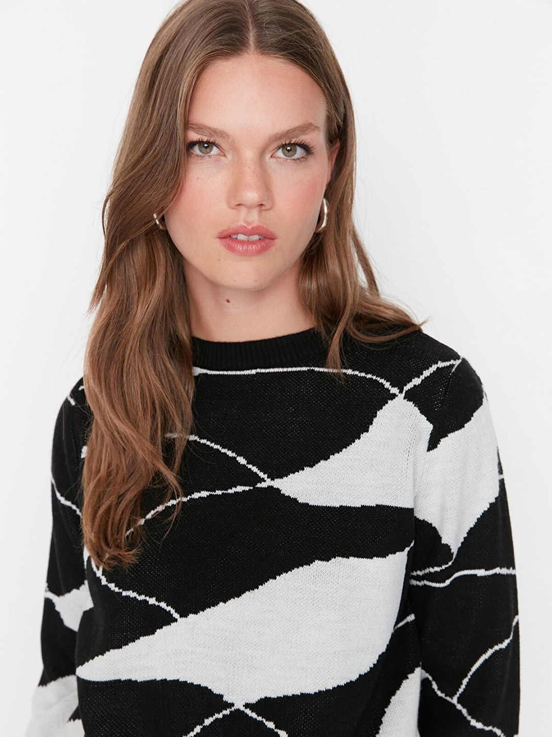 

Trendyol Women Printed Pullover, Black