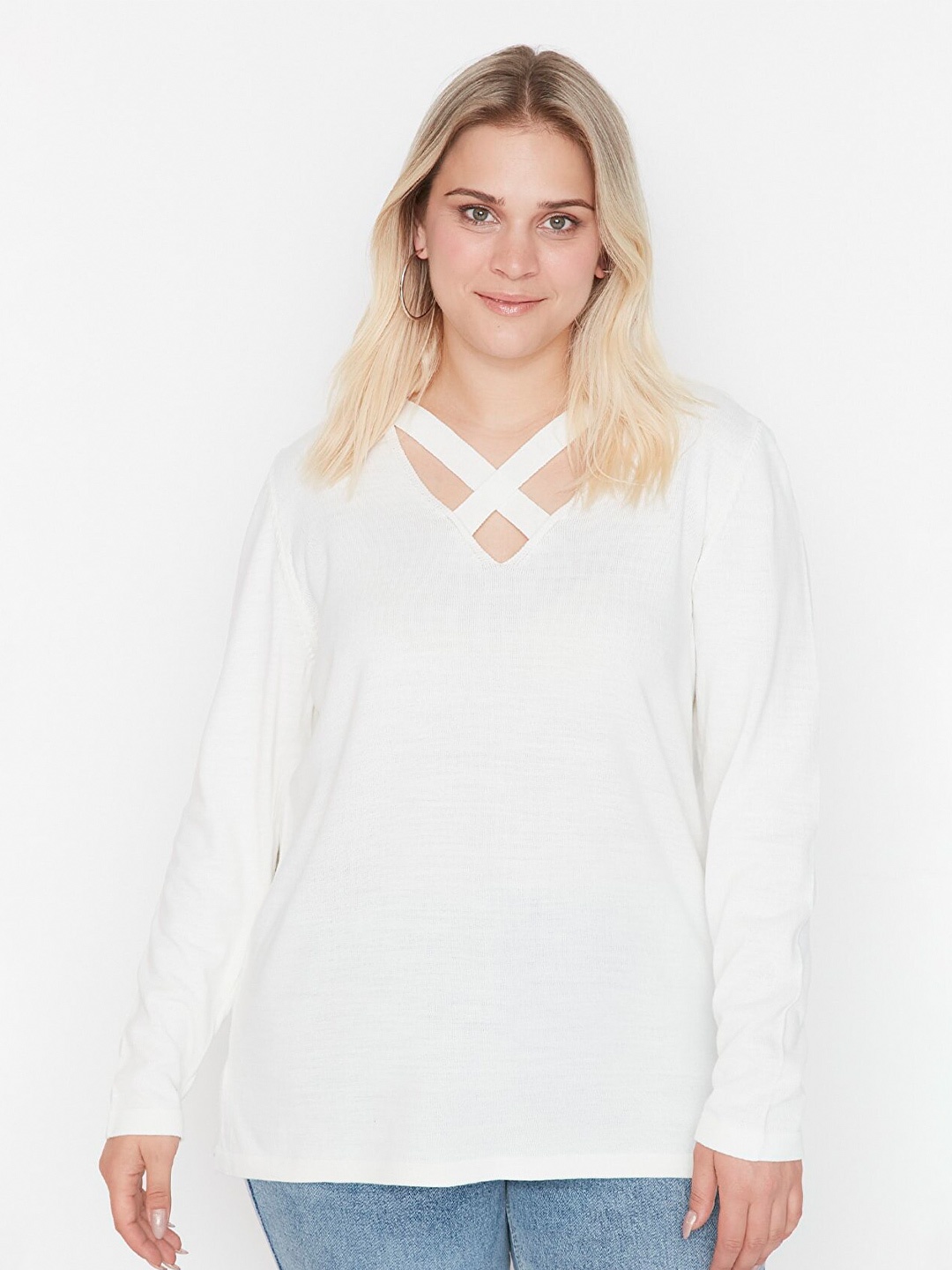 

Trendyol Women Off White Pullover