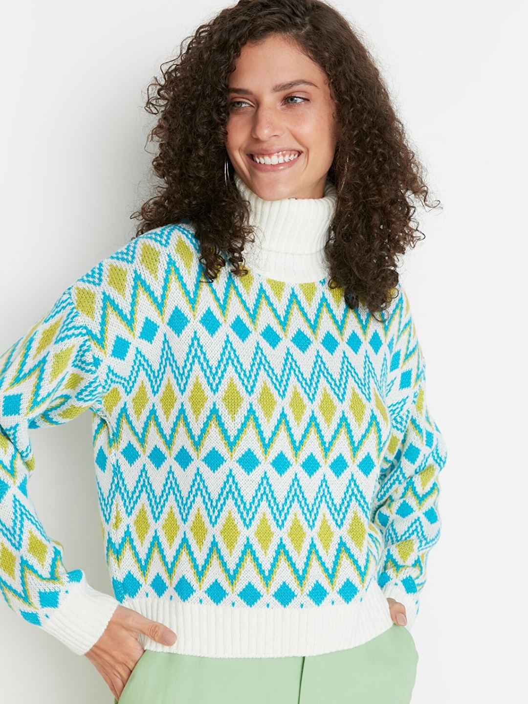 

Trendyol Women Printed Pullover, Off white