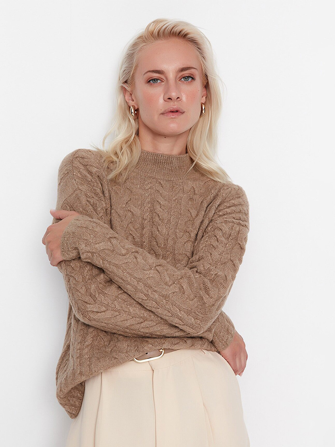 

Trendyol Women Cable Knit Pullover, Brown