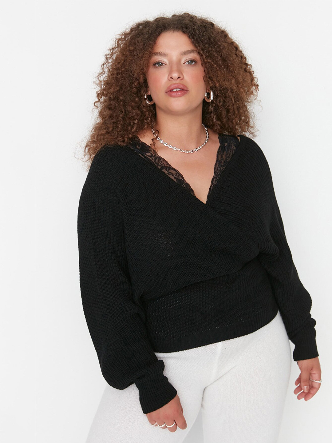 

Trendyol Women Plus Size Pullover, Black