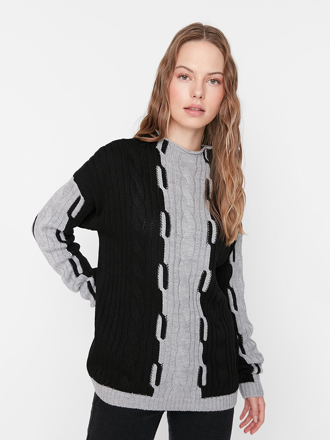 

Trendyol Women Grey & Black Cable Knit Colourblocked Pullover
