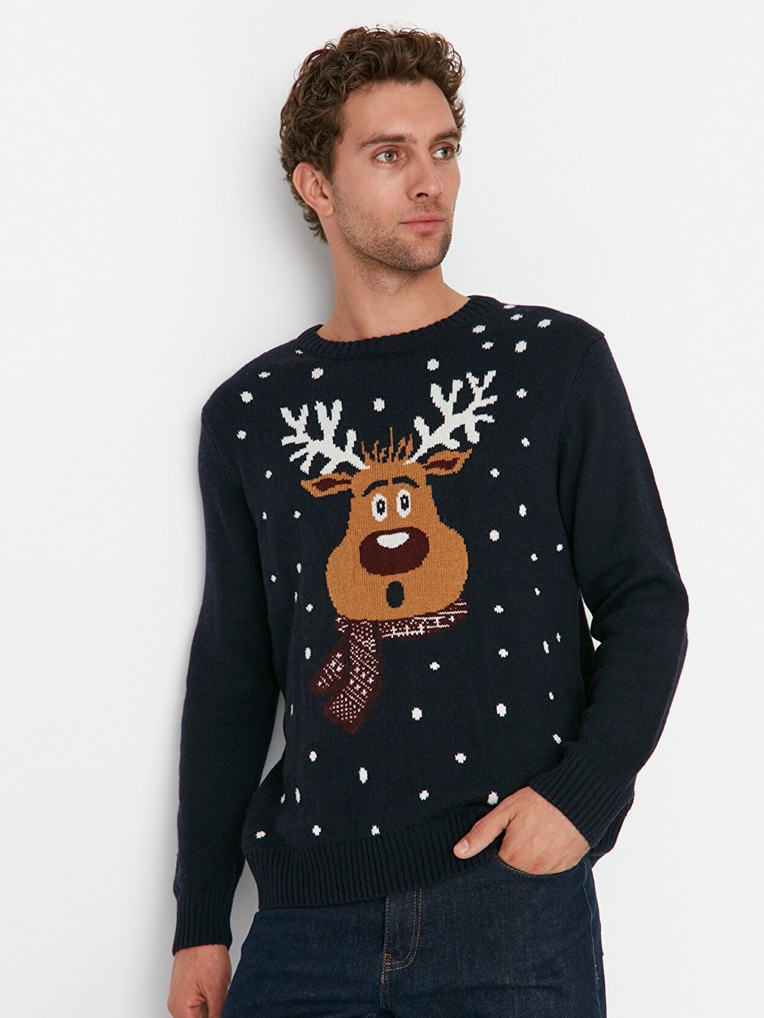 

Trendyol Men Printed Pullover, Navy blue
