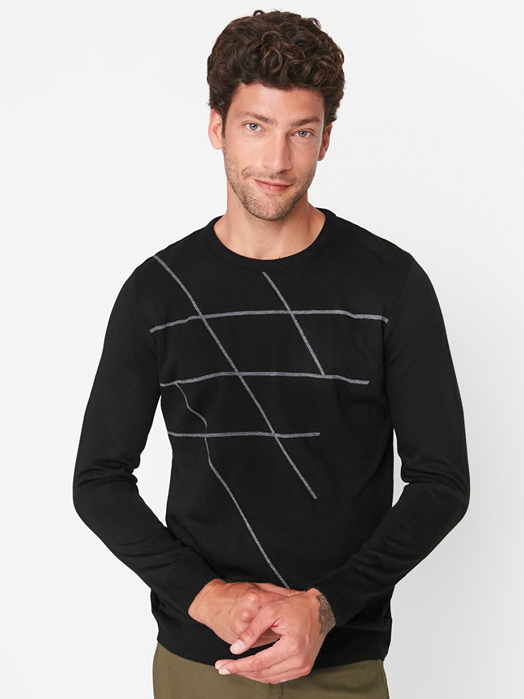 

Trendyol Men Black Printed Pullover
