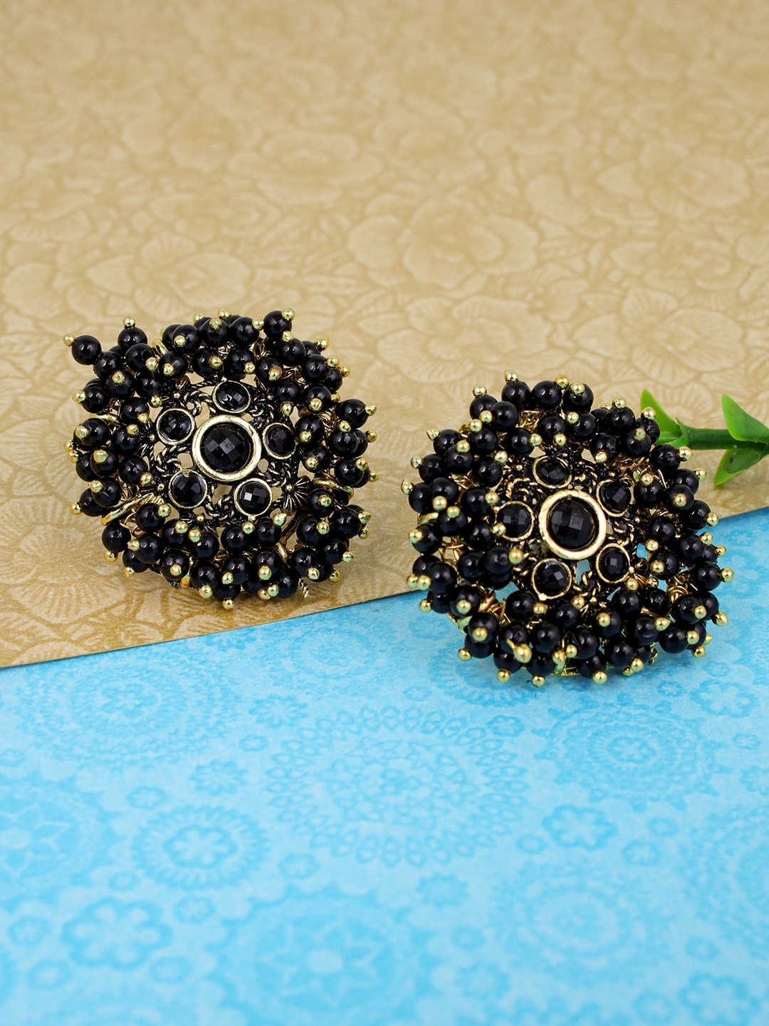 

Fashion Frill Black Floral Studs Earrings