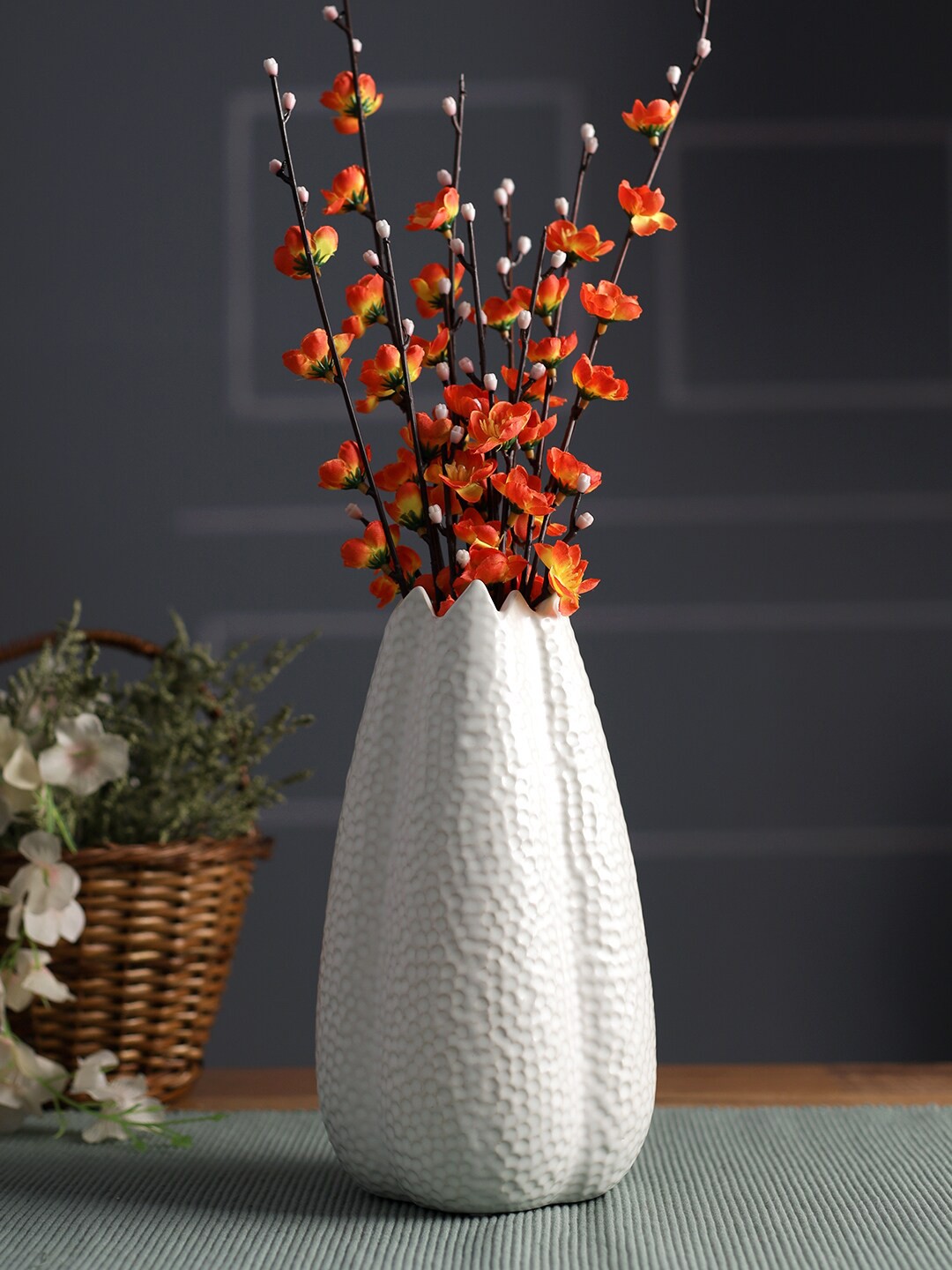 

TAYHAA White Textured Ceramic Vases