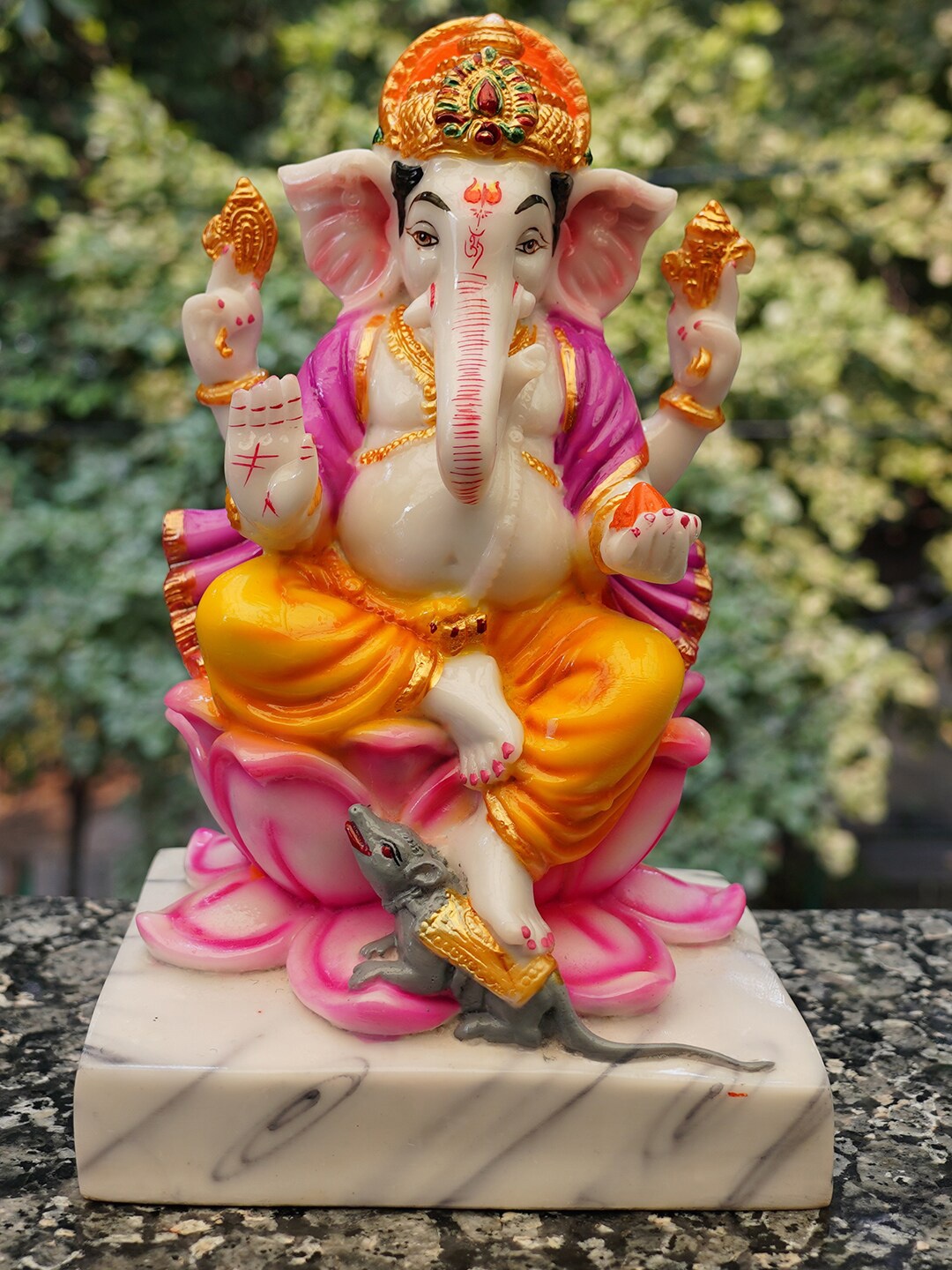 

Gallery99 White Solid Marble Showpieces