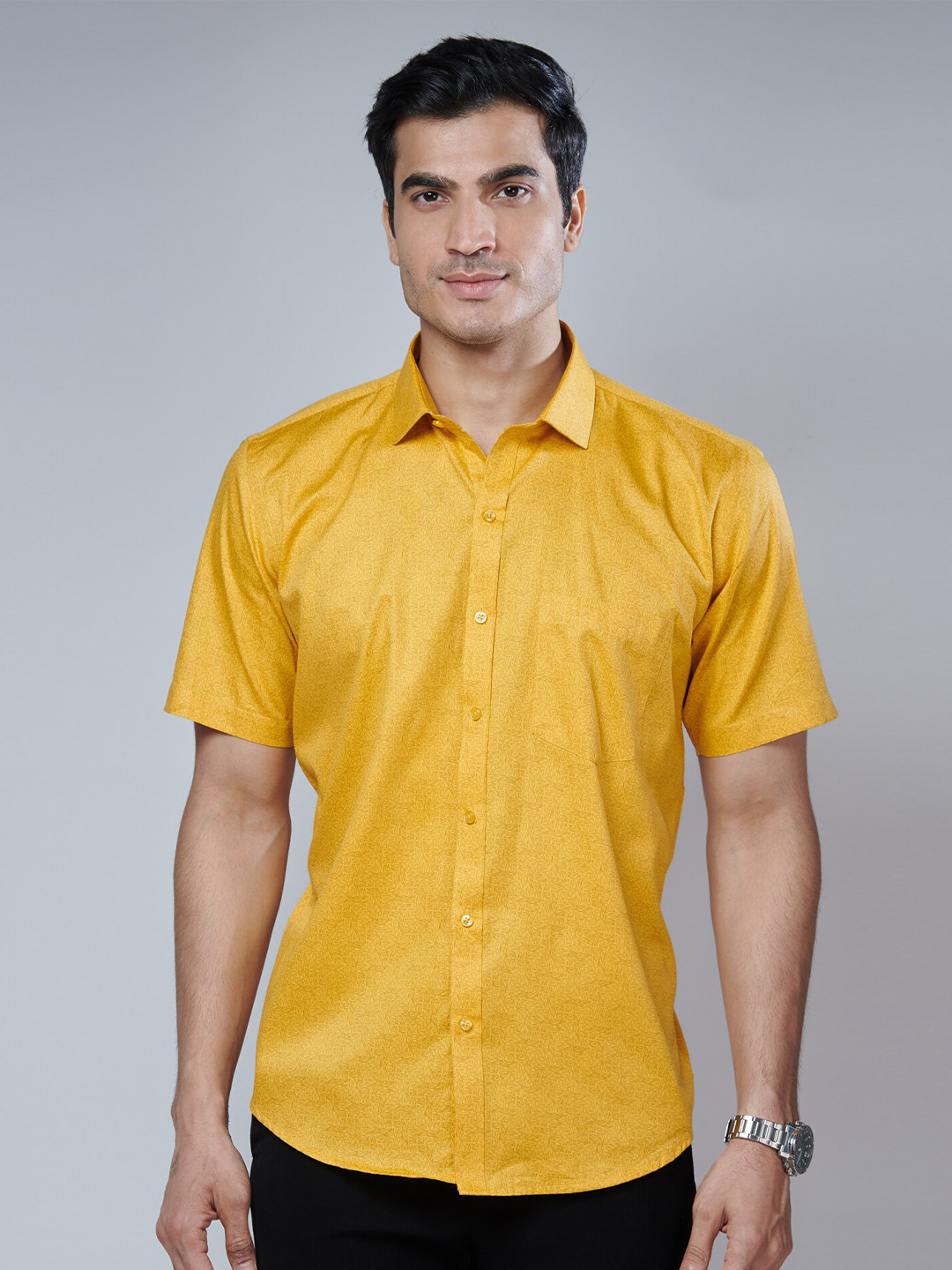 

MARK & ALBERT Men Yellow Cotton Classic Slim Fit Casual Shirt