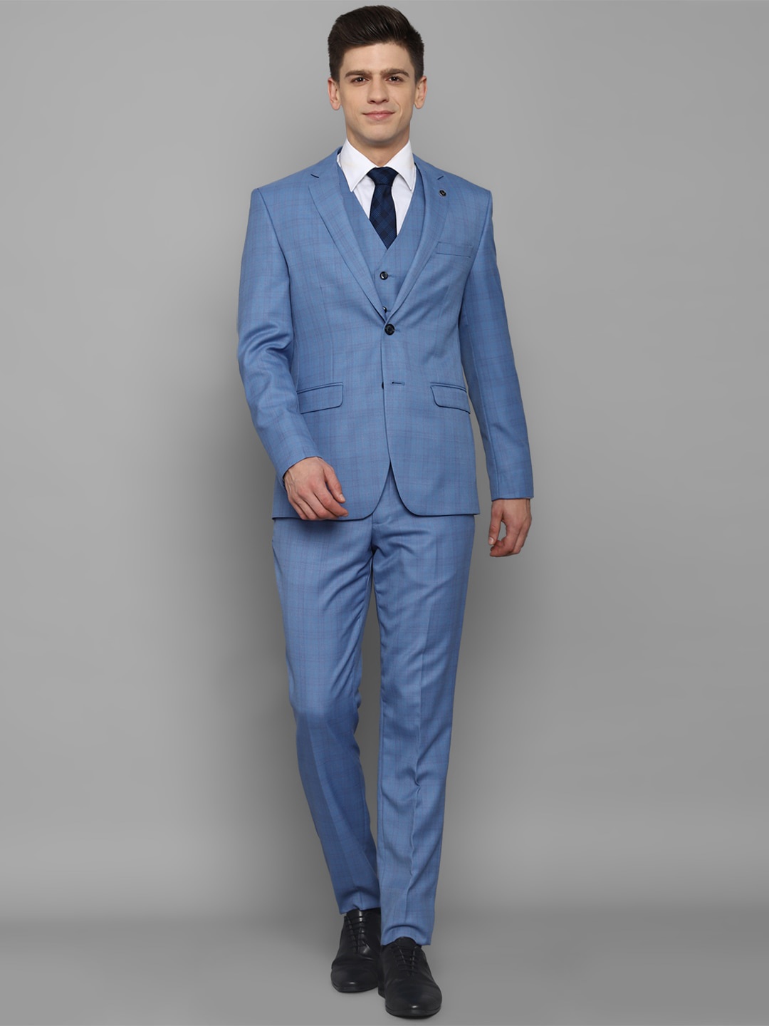 

Allen Solly Men Blue Checked Single Breasted Three-Piece Formal Suit