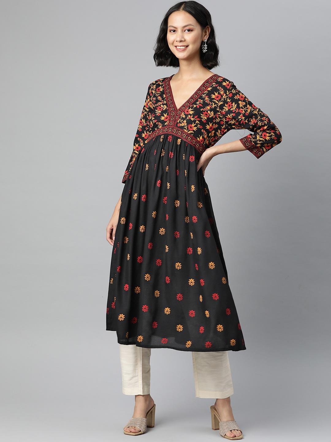 

KALINI Women Black & Golden Floral Printed Anarkali Kurta