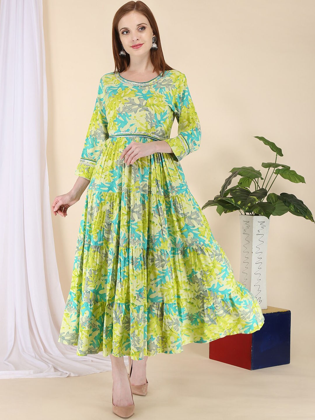 

KALINI Women Lime Green Floral Printed Floral Anarkali Kurta