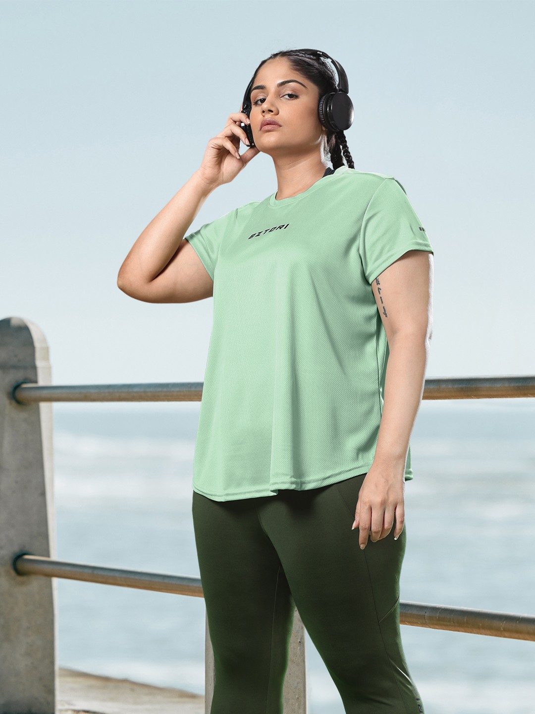 

Sztori Plus Size Brand Logo Printed Detail Quick-Dry Training T-shirt, Green