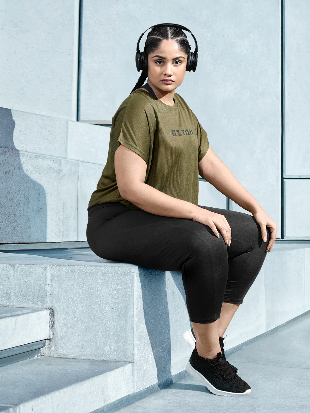 

Sztori Plus Size Brand Logo Printed Extended Sleeves Sports T-shirt, Olive