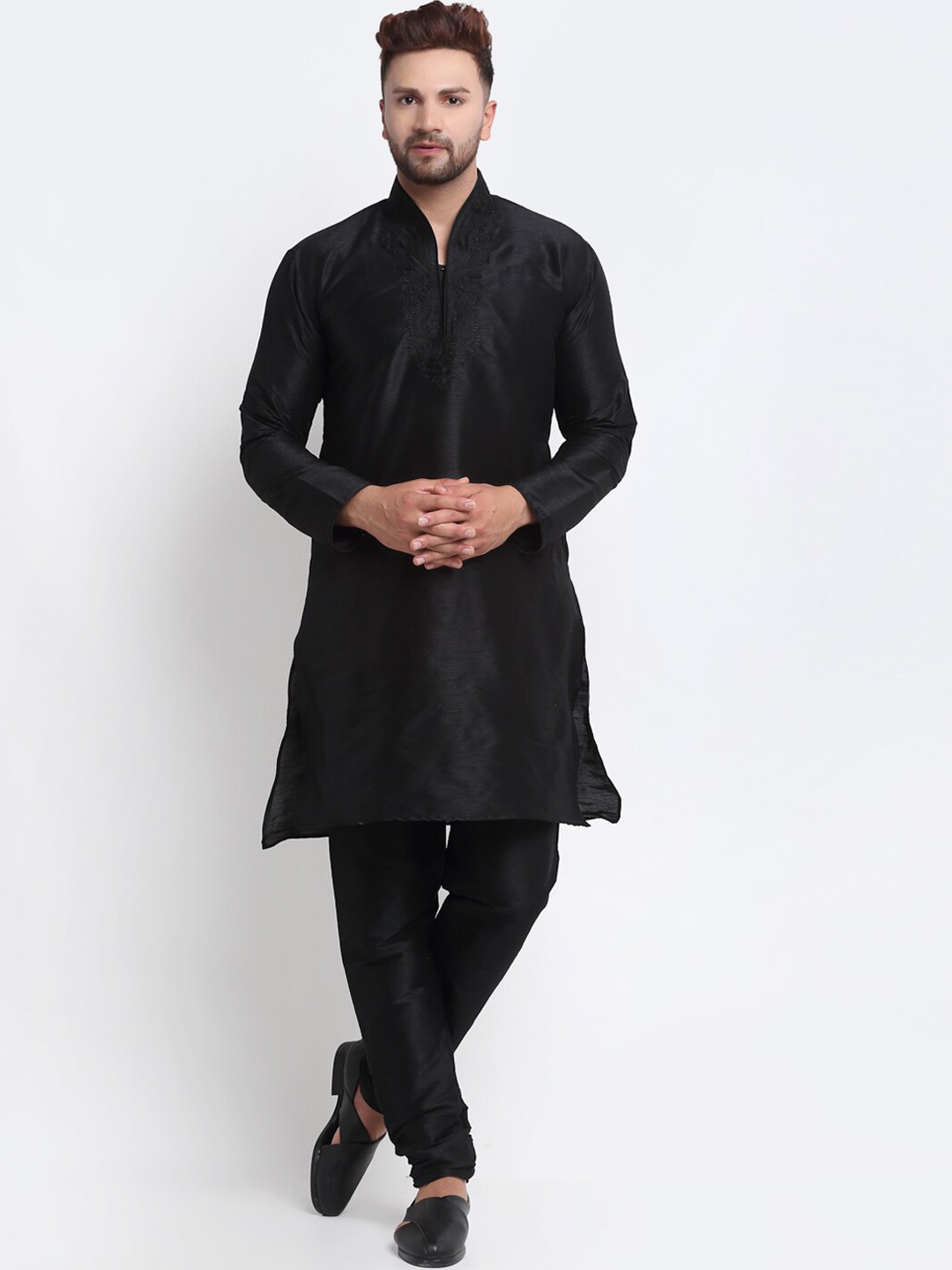 

Armaan Ethnic Men Black Ethnic Embroidered Thread Work Kurta with Churidar