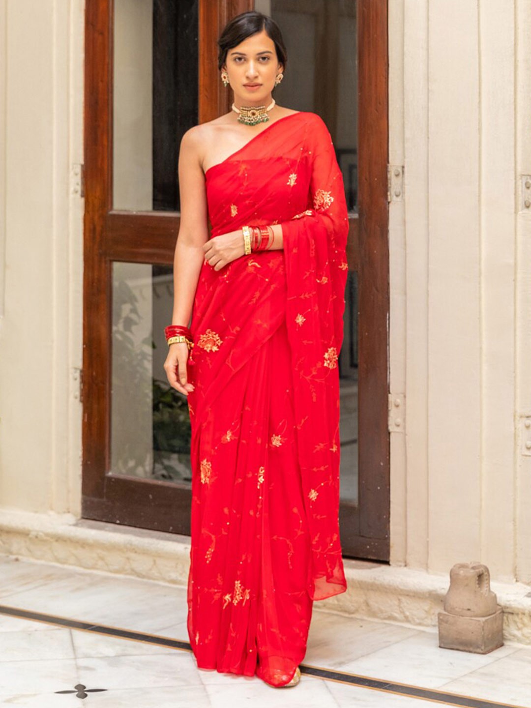 

Geroo Jaipur Handcrafted Aari Work Chiffon Saree, Red