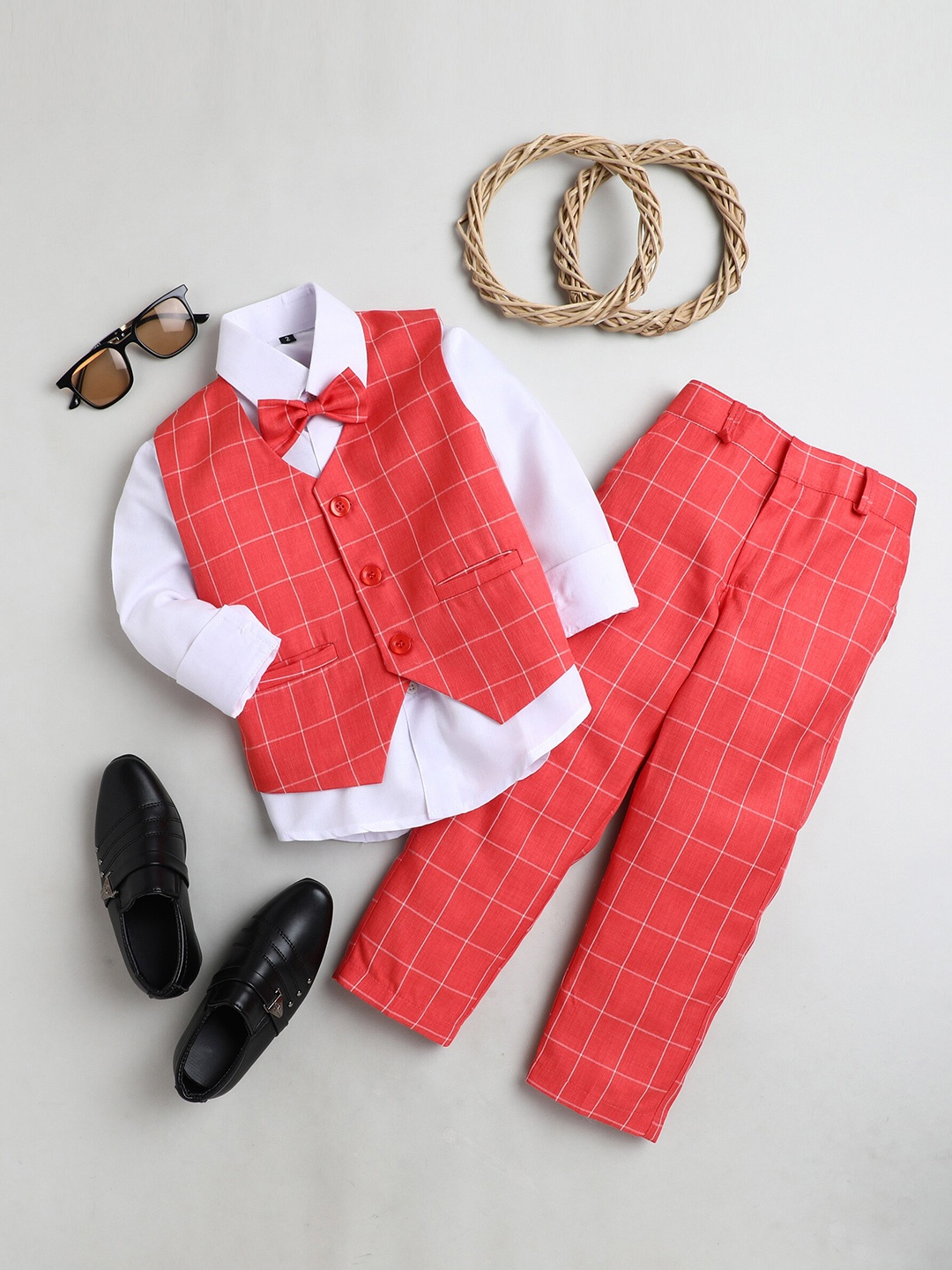 

Jeetethnics Boys Peach-Coloured & White Shirt & Trouser Set With Waist Coat