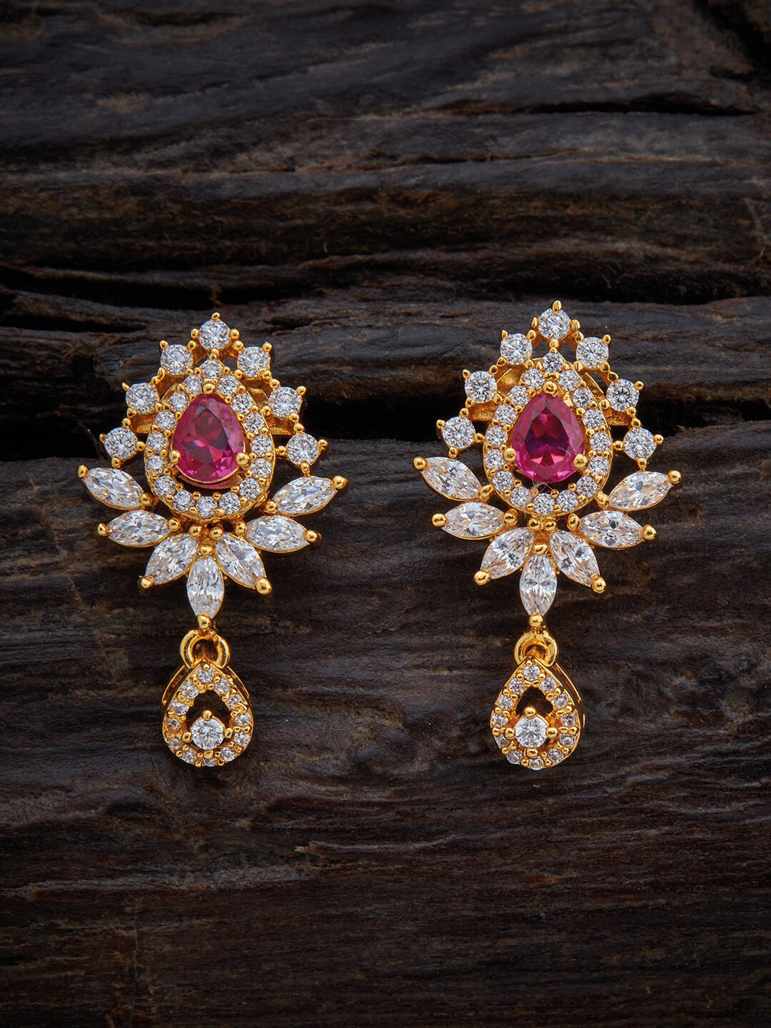 

Kushal's Fashion Jewellery Gold Plated Green Leaf Shaped Drop Earrings