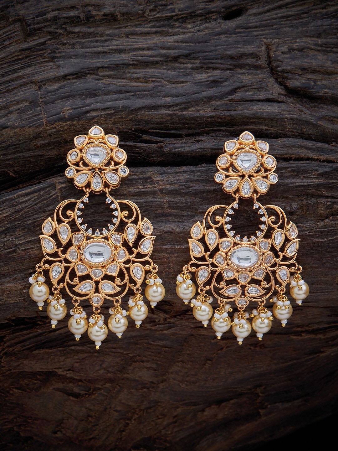 

Kushal's Fashion Jewellery White & Gold-Plated Kundan Floral Chandbalis Earrings