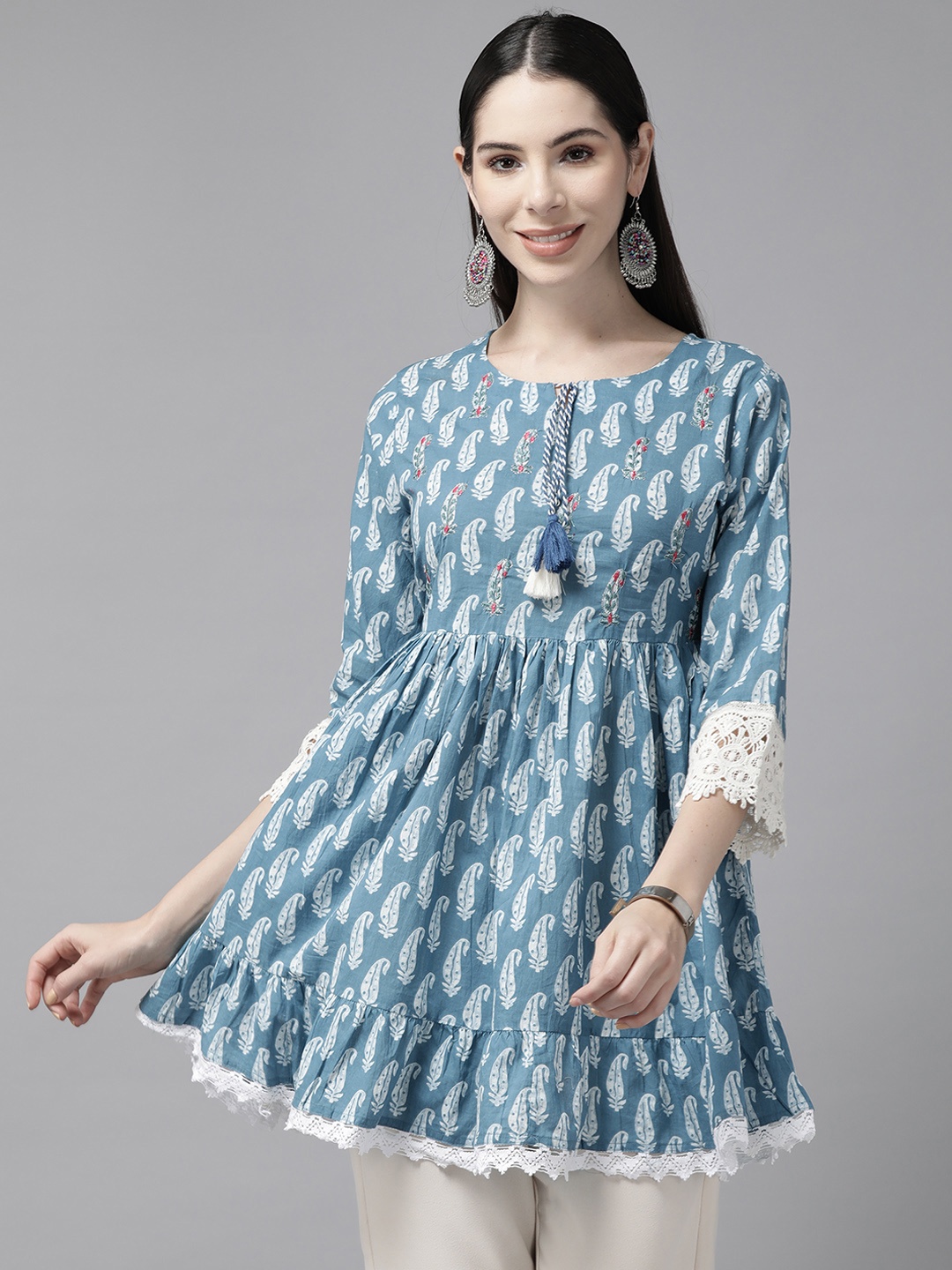 

Amirah s Women Blue & White Paisley Print Tunic with Lace Detail