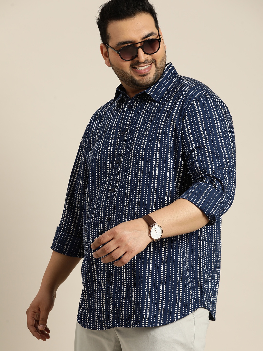 

Sztori Plus Size Pure Cotton Printed Casual Shirt, Navy blue
