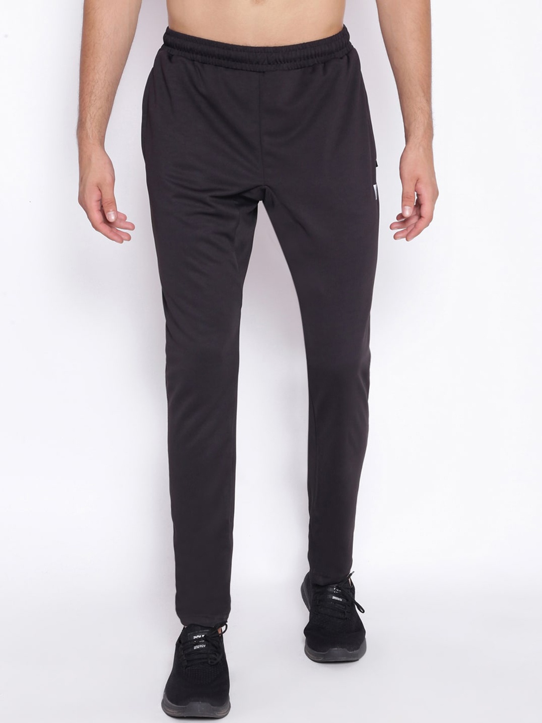 

UNPAR Men Black Solid Track Pants