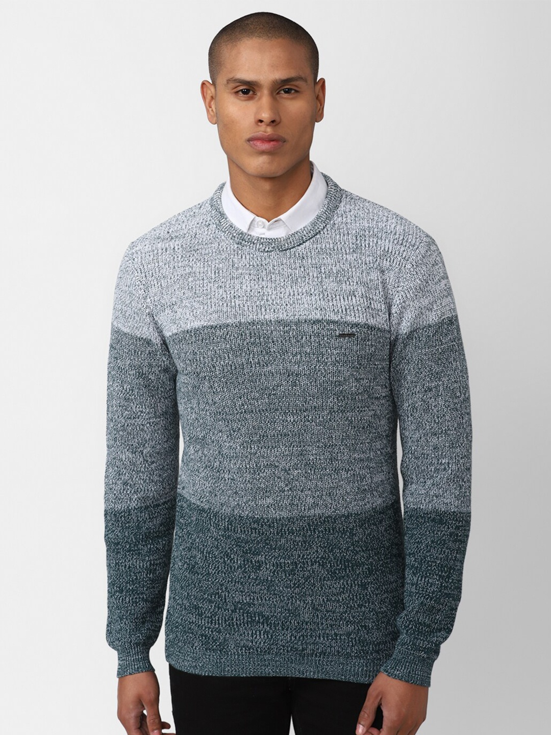 

V Dot Men Grey & Green Colourblocked Cotton Pullover