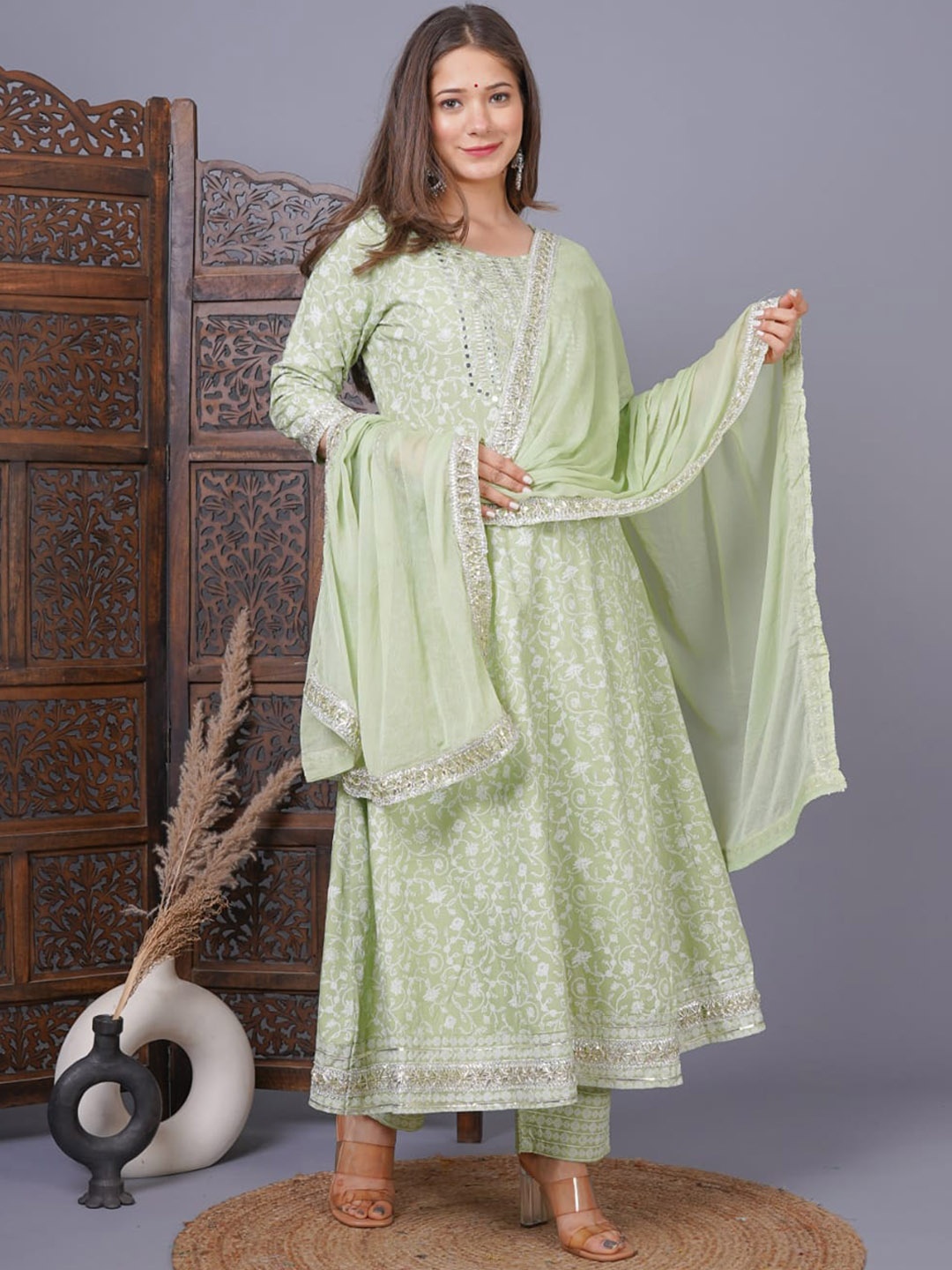 

SINGNI Women Green Ethnic Motifs Printed Mirror Work Kurta with Trousers & Dupatta