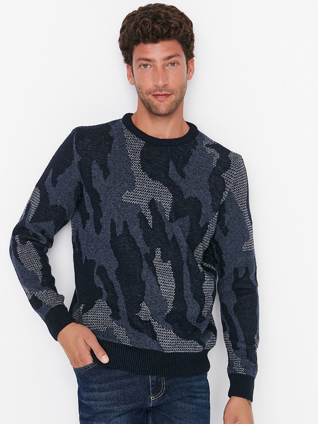 

Trendyol Men Navy Blue & Black Printed Pullover