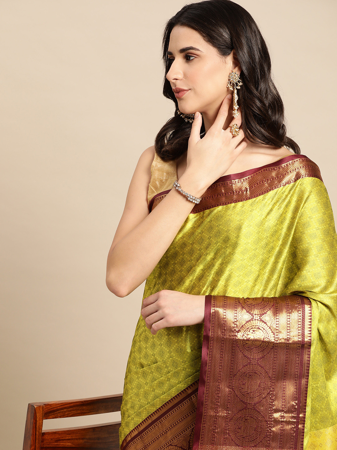 

FASHDEAL Green & Maroon Ethnic Motifs Pure Cotton Saree