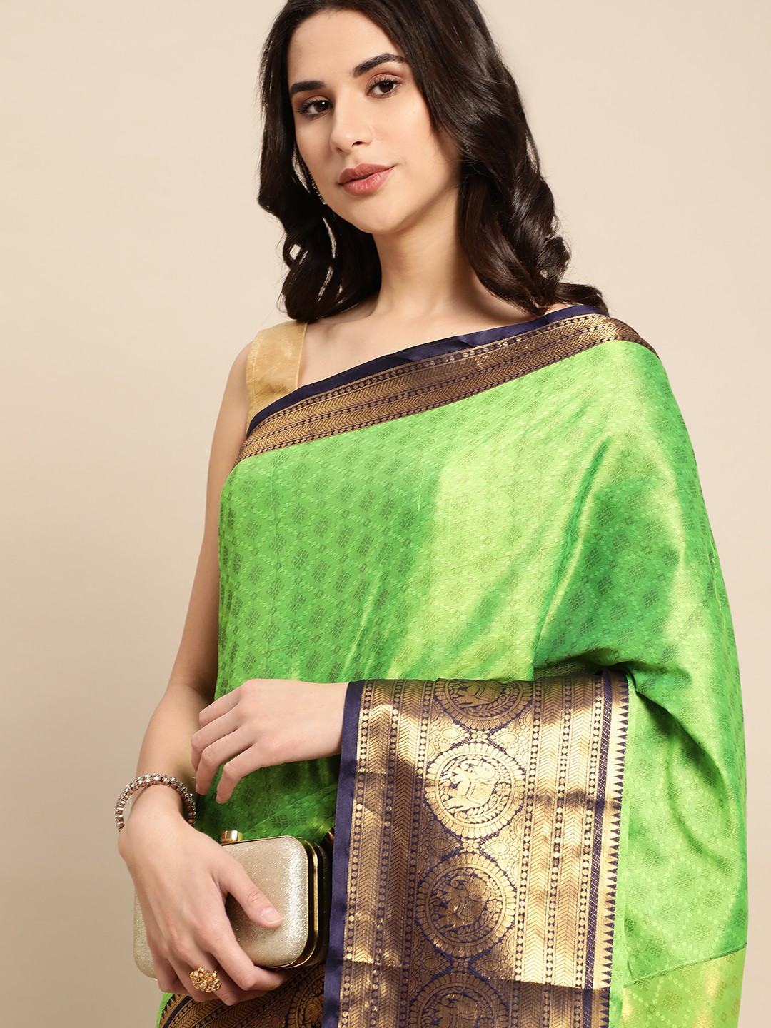 

FASHDEAL Green & Gold-Toned Ethnic Motifs Pure Cotton Saree