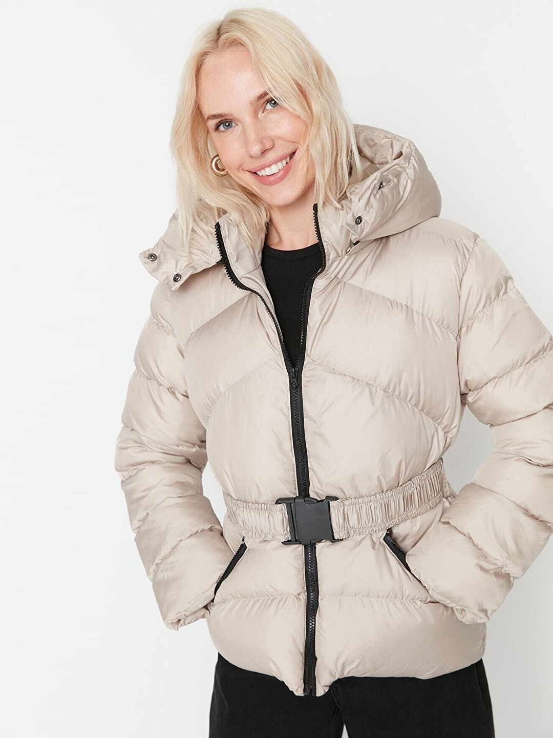 

Trendyol Women Beige Solid Hooded Puffer Jacket