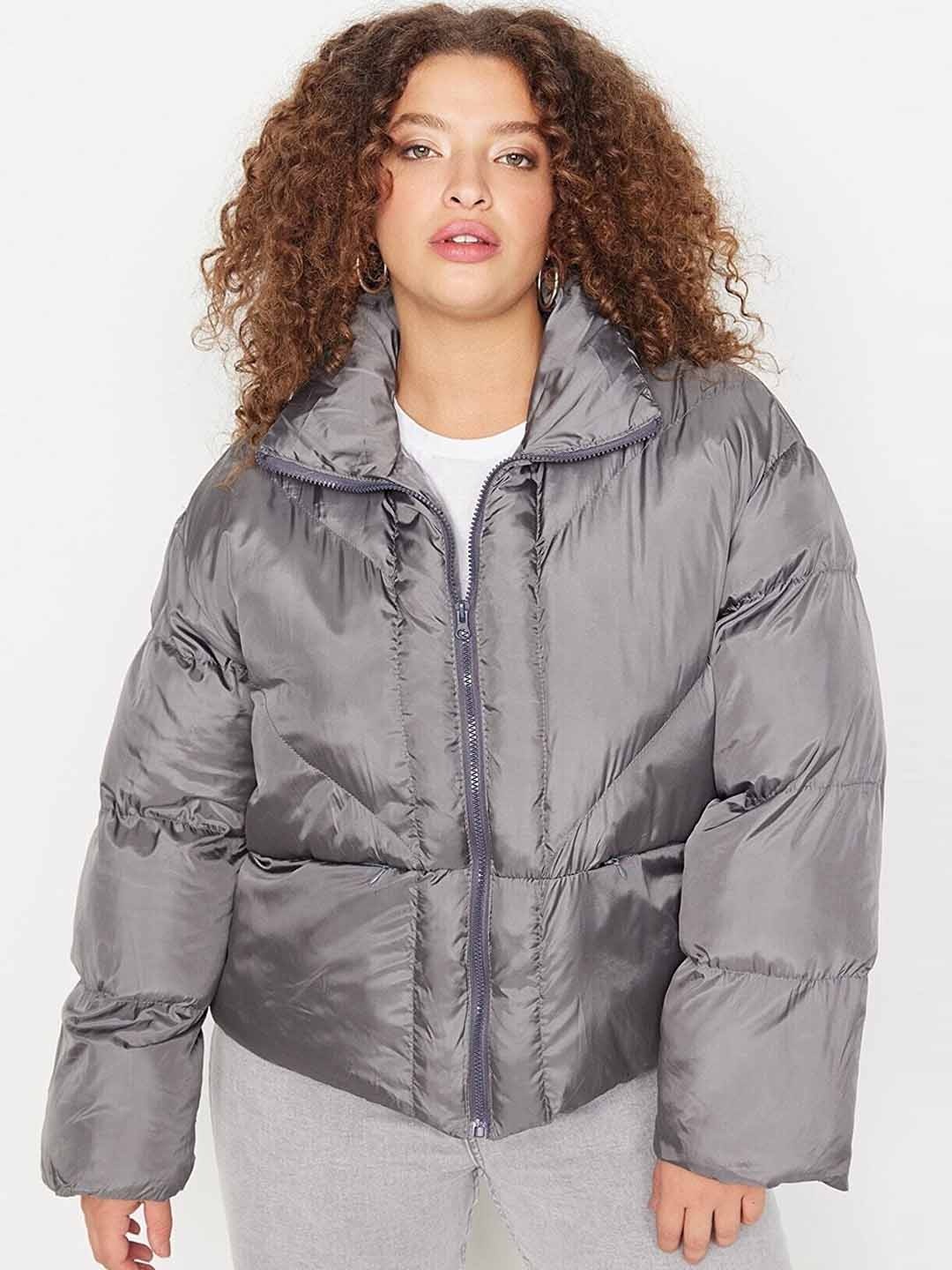 

Trendyol Women Charcoal Solid Puffer Jacket