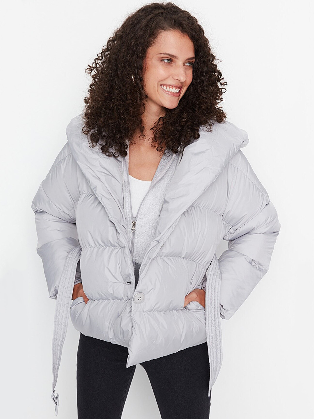 

Trendyol Women Grey Solid Puffer Jacket