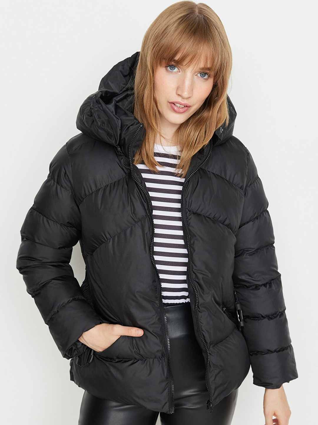 

Trendyol Women Black Solid Puffer Jacket
