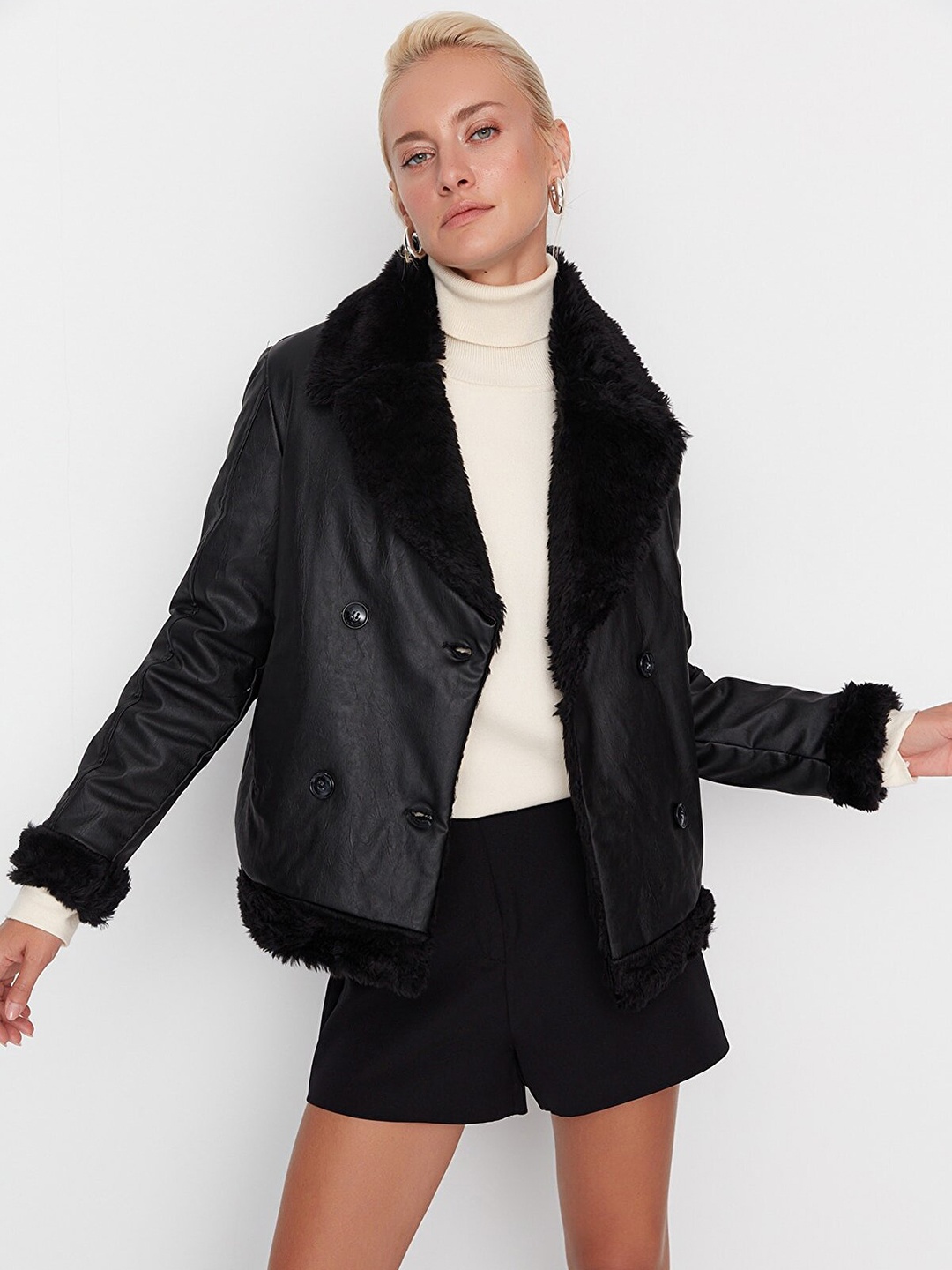 

Trendyol Women Black Solid Tailored Jacket