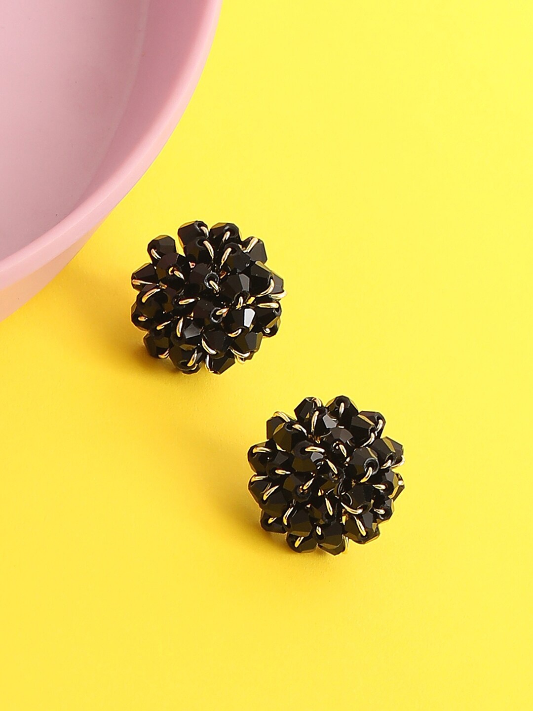 

SOHI Black Gold-Plated Contemporary Studs Earrings