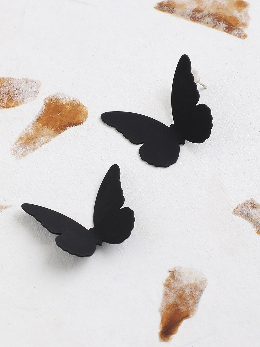 

SOHI Black & Gold Plated Contemporary Studs Earrings