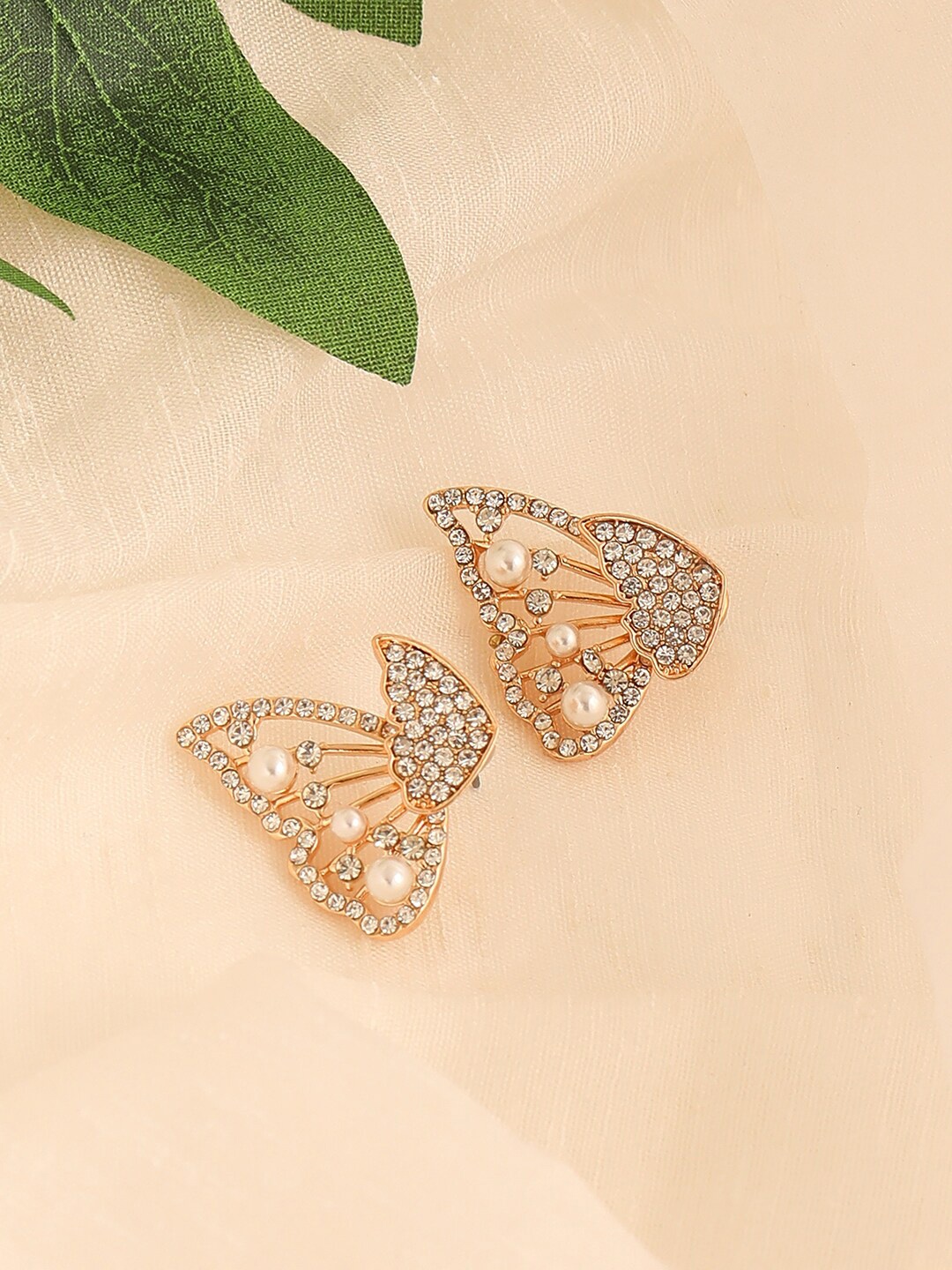 SOHI Women Gold-Toned Gold Plated Studs Earrings