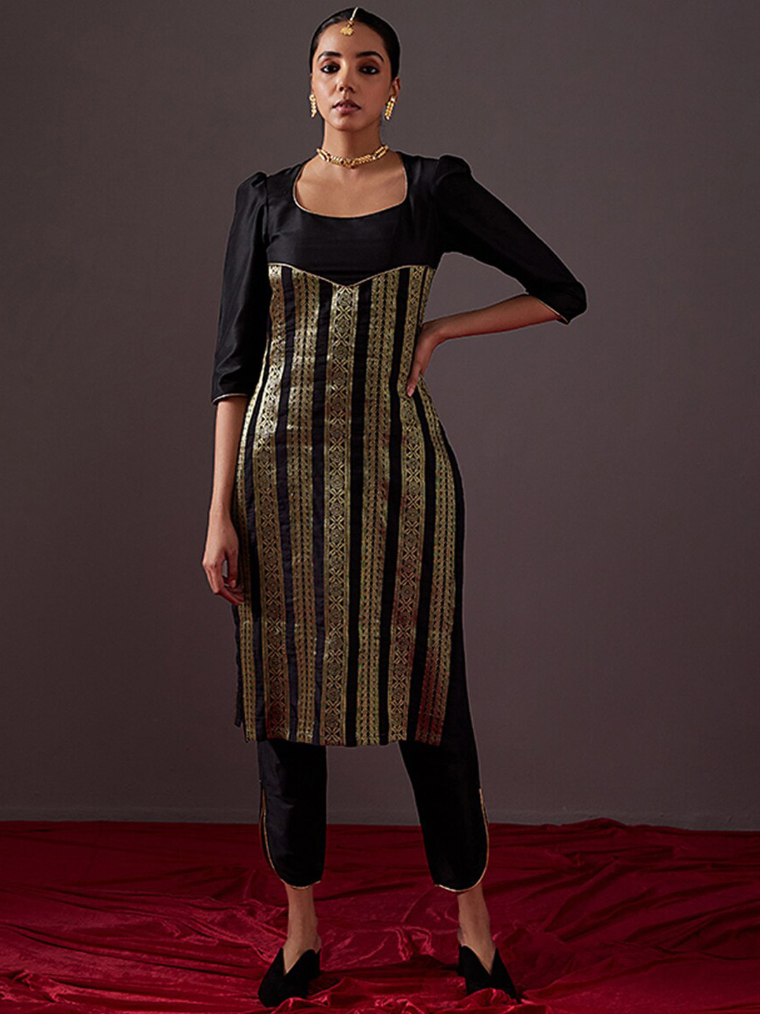 

Abhishti Zari Woven Design Regular Pure Cotton Banarasi Straight Kurta, Black