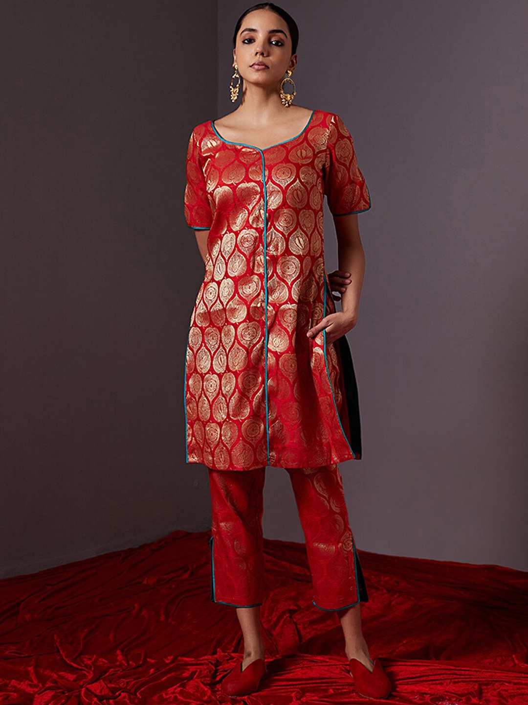

Abhishti Banarasi Woven Design Zari Straight Regular Cotton Kurta, Red
