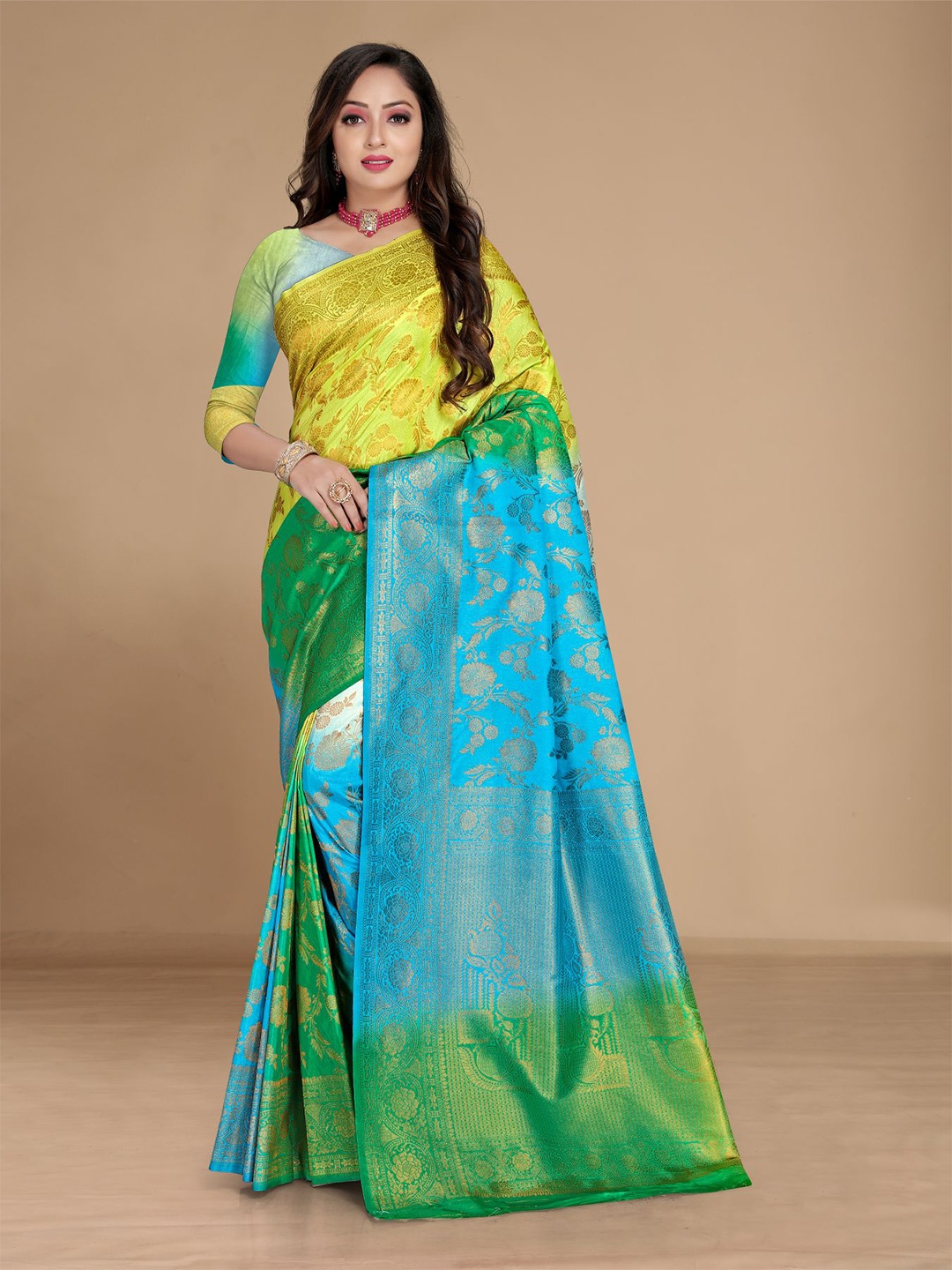 

VAIRAGEE Women Yellow & Green Floral Zari Saree