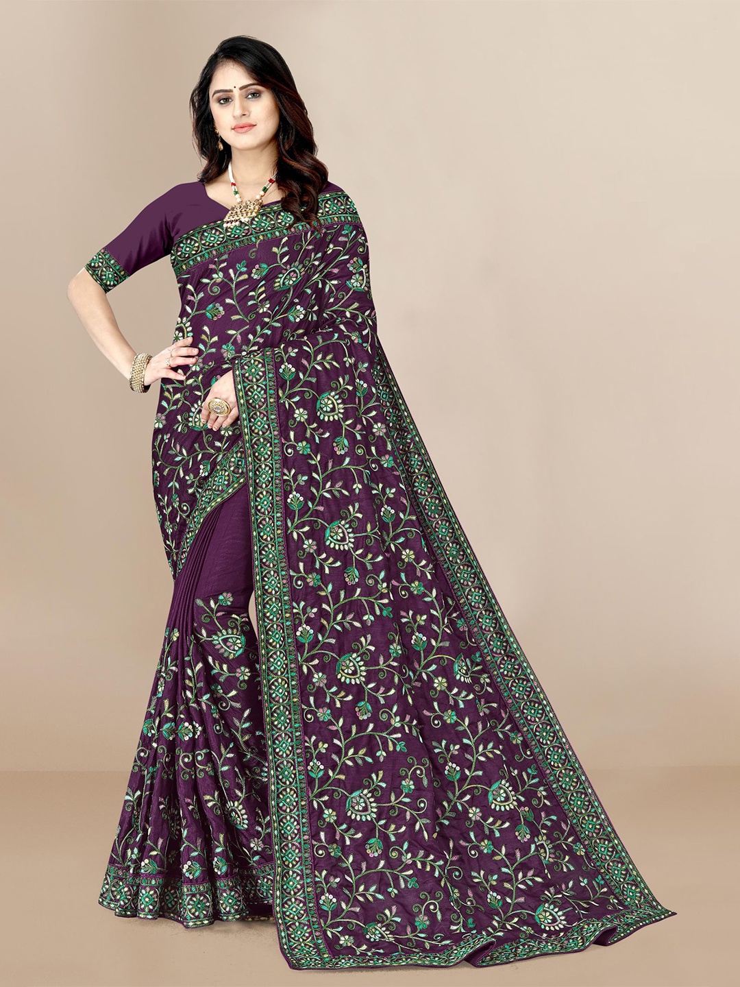 

VAIRAGEE Women Burgundy & Green Floral Embroidered Silk Blend Saree