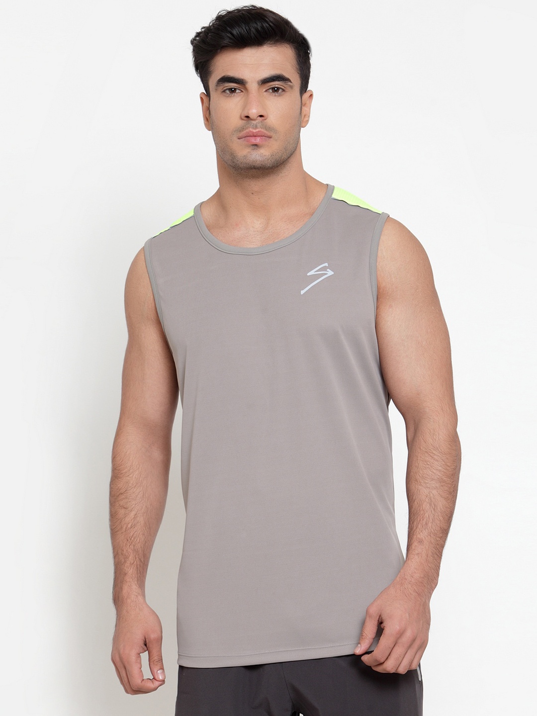 

UNPAR Men Grey Sleeveless Gym Vest