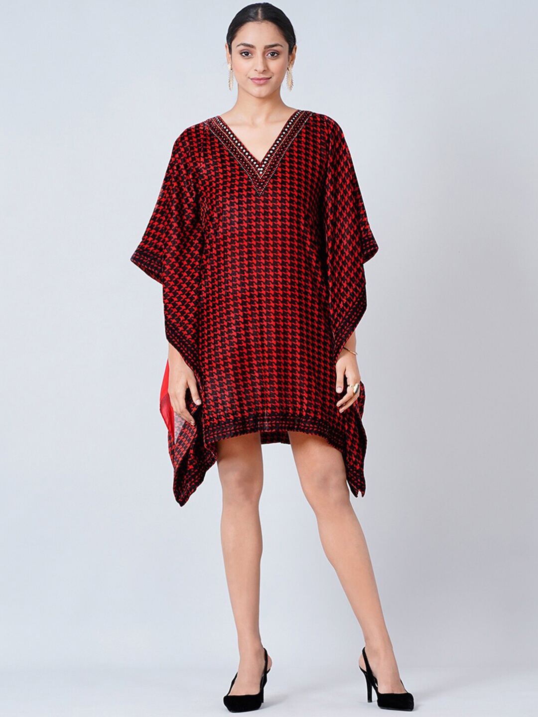 

First Resort by Ramola Bachchan Checked V-Neck Flared Sleeves Kaftan Dress, Red
